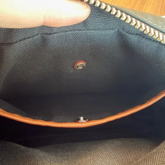 Radio Camera Bag - Picture 12 of 12